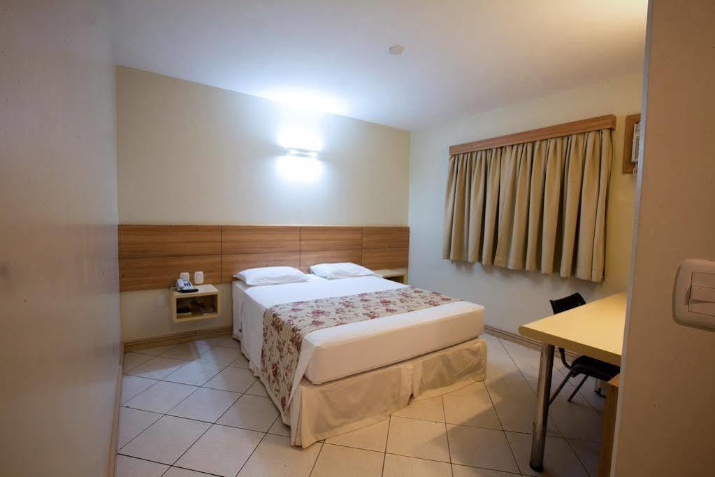 Hotel Caiua Express ウムアラマ エクステリア 写真