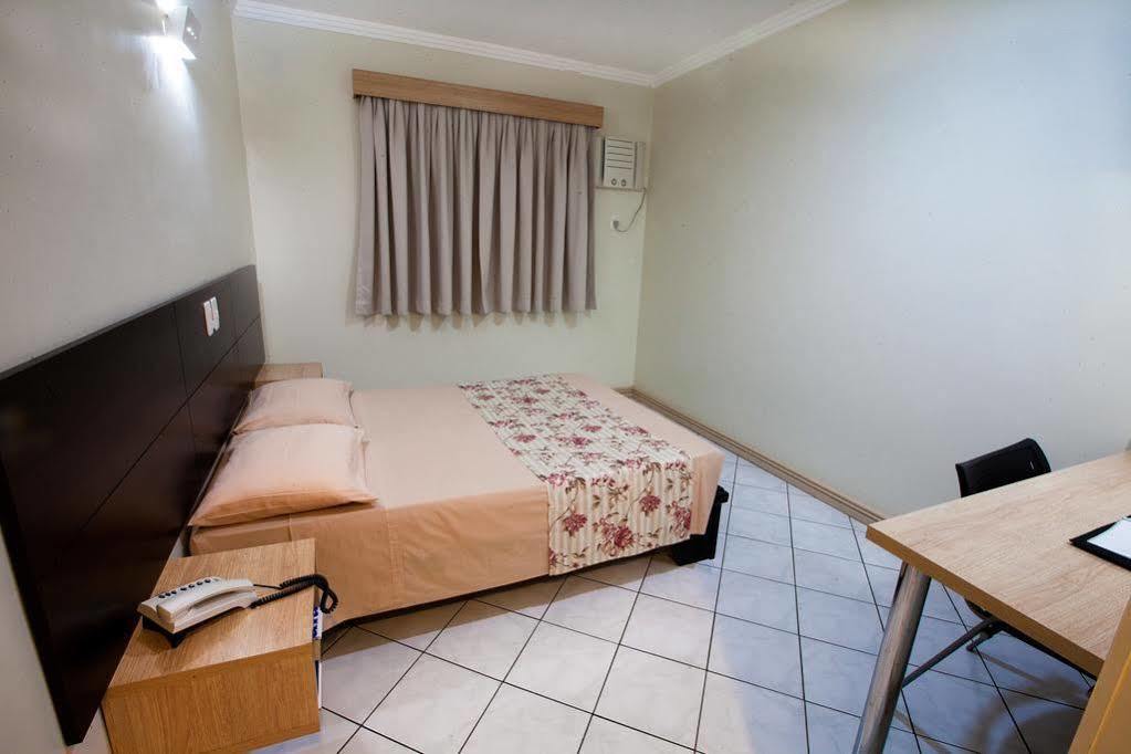Hotel Caiua Express ウムアラマ エクステリア 写真